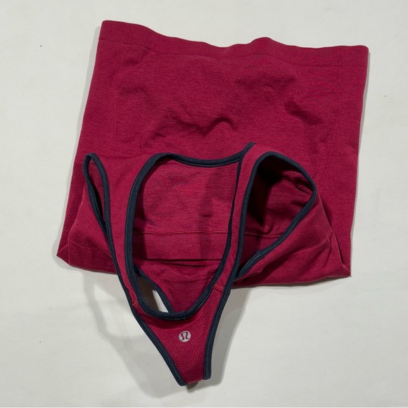 Lululemon Ebb & Flow Racerback Tank Bumble Berry Red Inkwell Women’s Size 9 - Picture 7 of 8